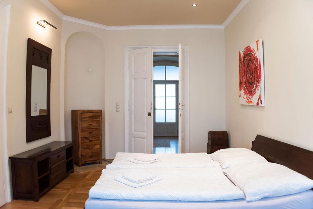 Velky Apartman براتسيلافا المظهر الخارجي الصورة